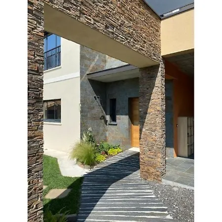 La Des Trois Pins Villa *